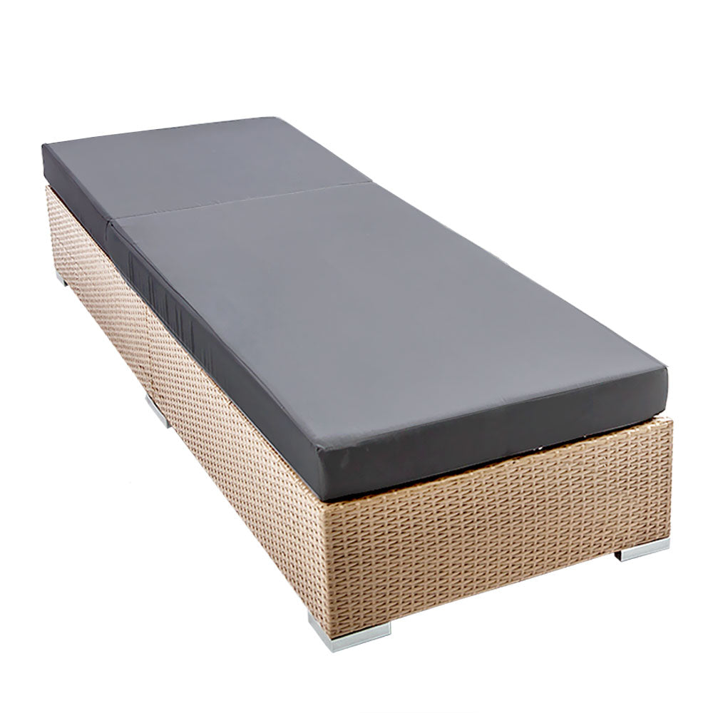Gardeon Outdoor Wicker Sun Lounge - Natural Brown