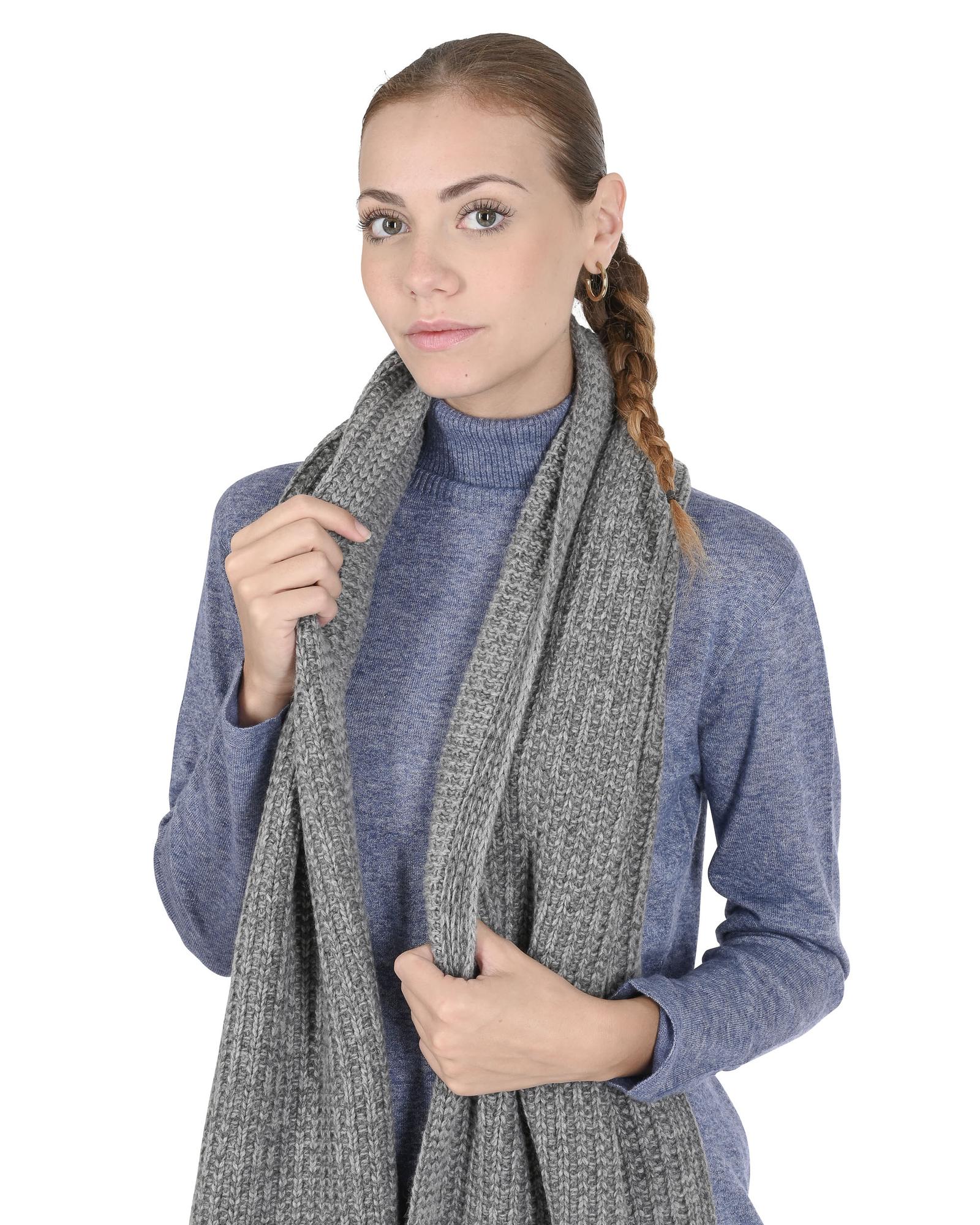 Elegant Italian-made Cashmere Blend Scarf - One Size