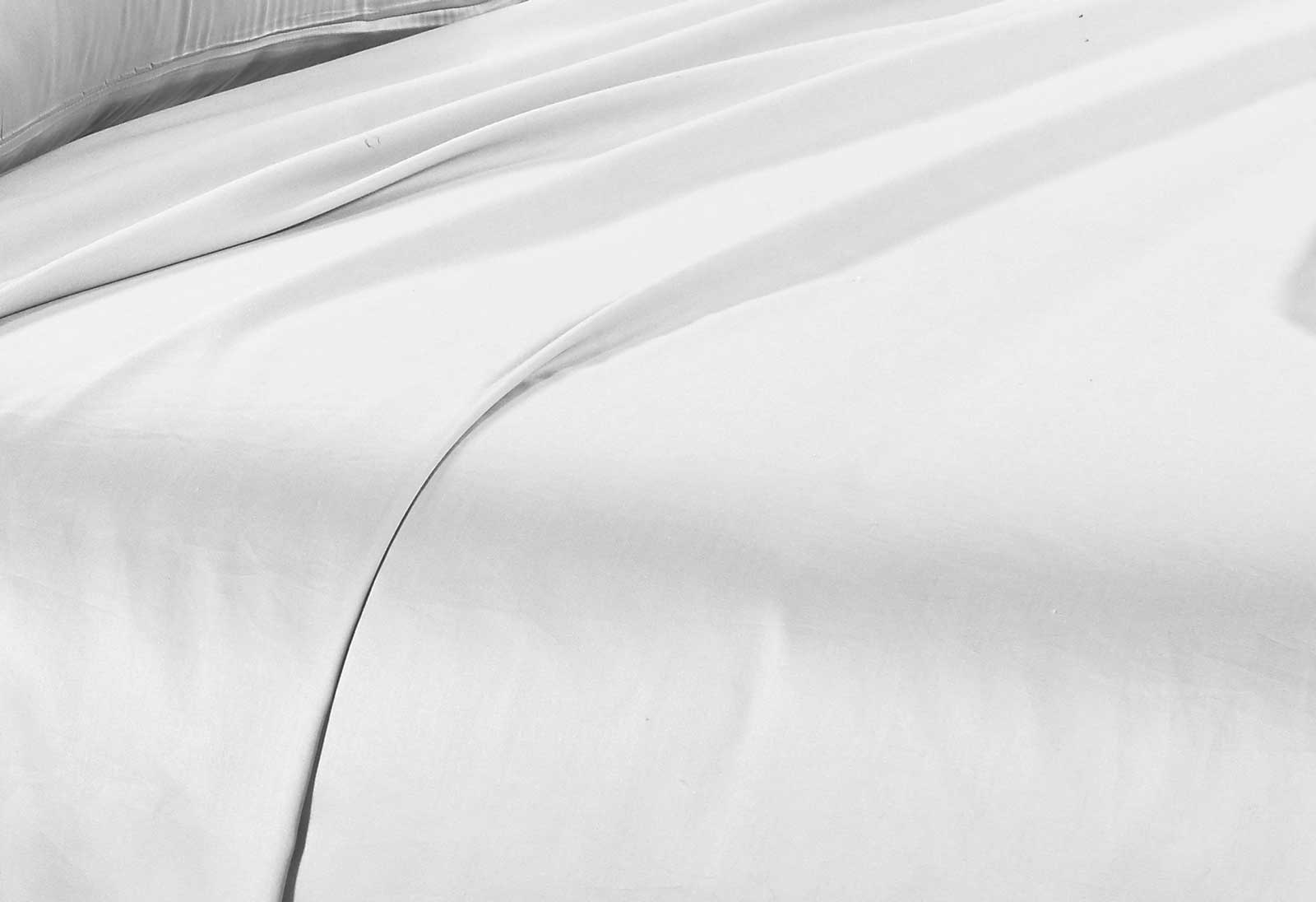 Luxton King Size 500TC Cotton Sateen Fitted Sheet (White Color)