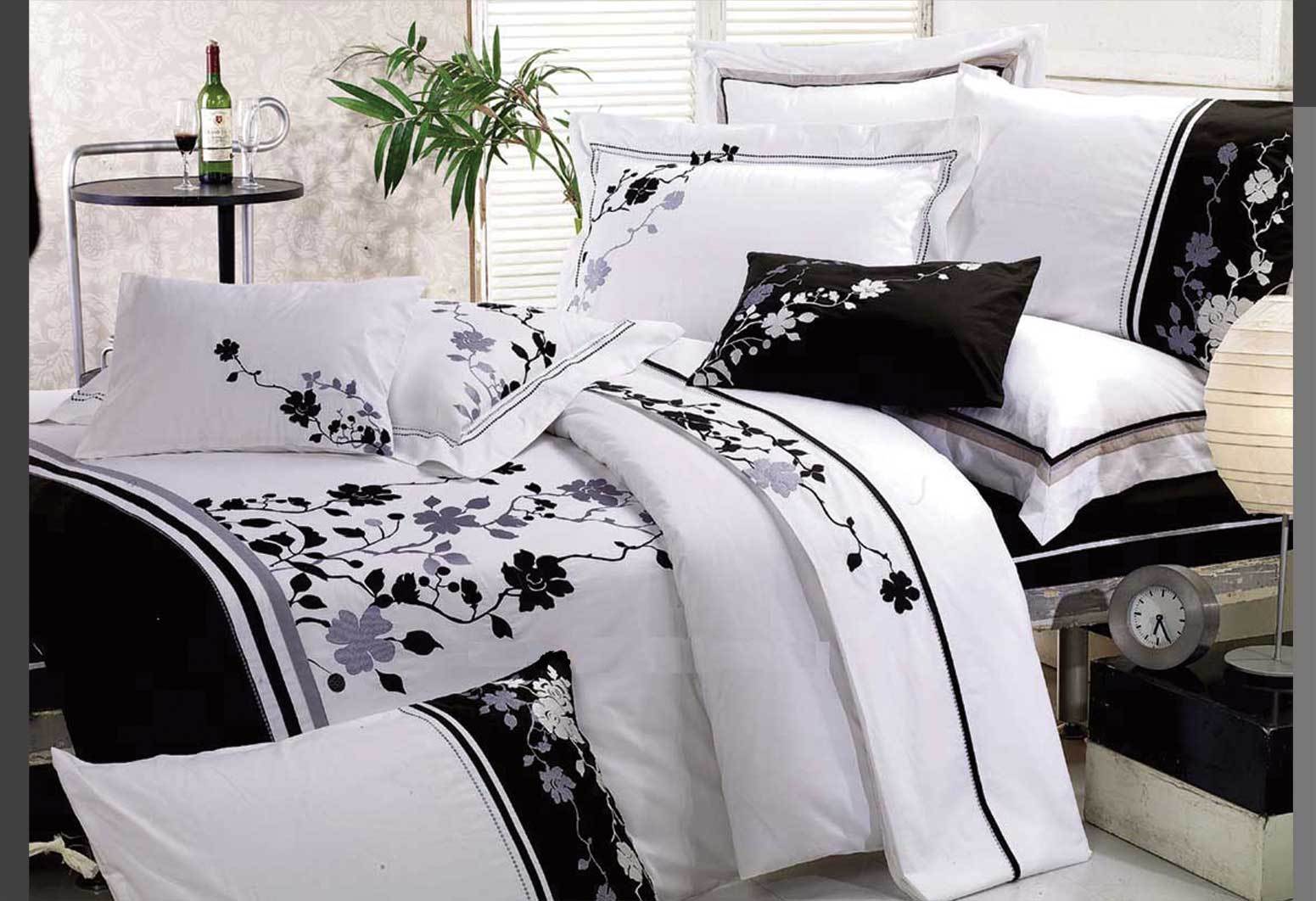 Luxton King Size Embroidery Tree and Leaf Pattern White Quilt Cover Set (3PCS)