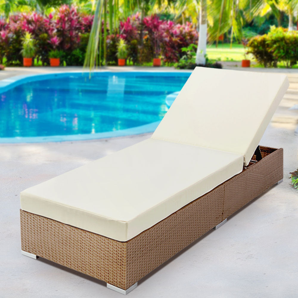 Gardeon Outdoor Wicker Sun Lounge - Natural Brown