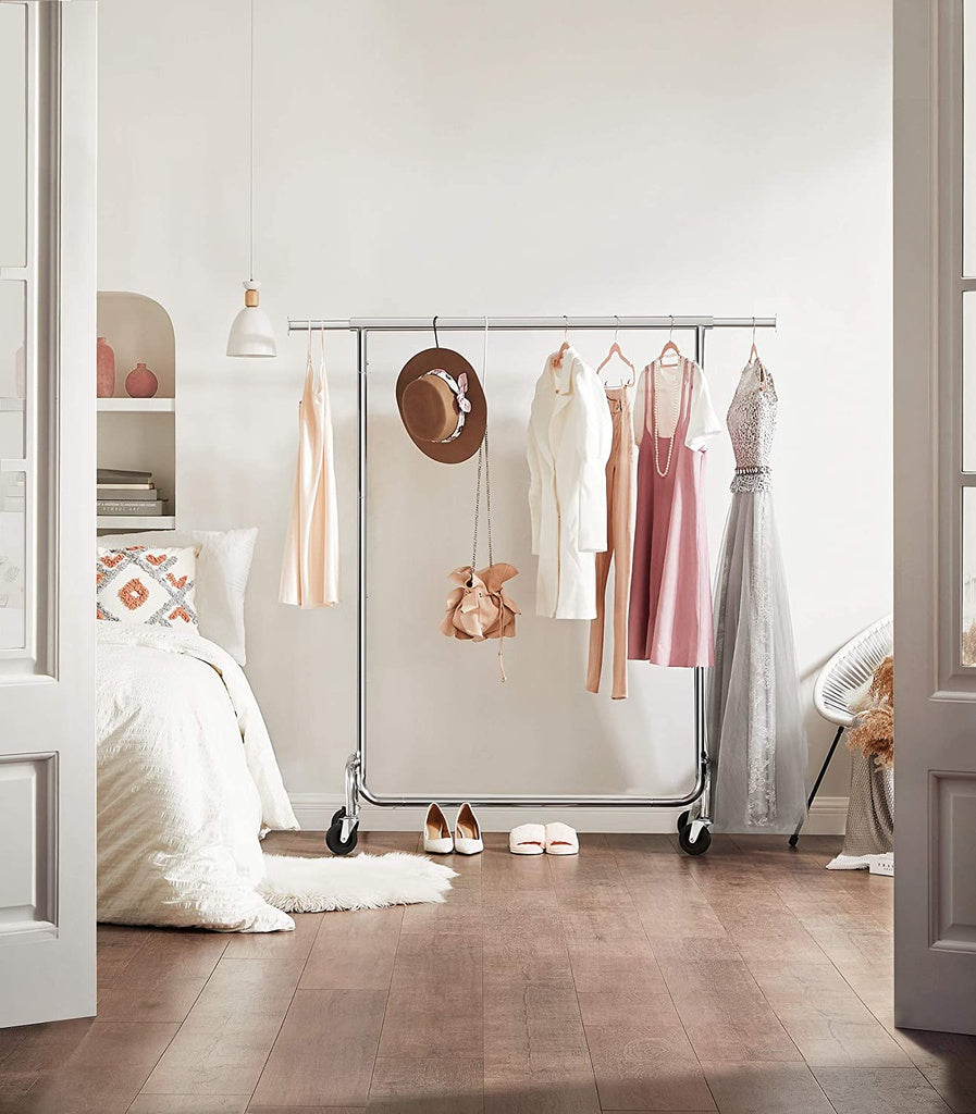 SONGMICS Heavy Duty Clothes Rack on Wheels Metal Chrome Extendable HSR11S