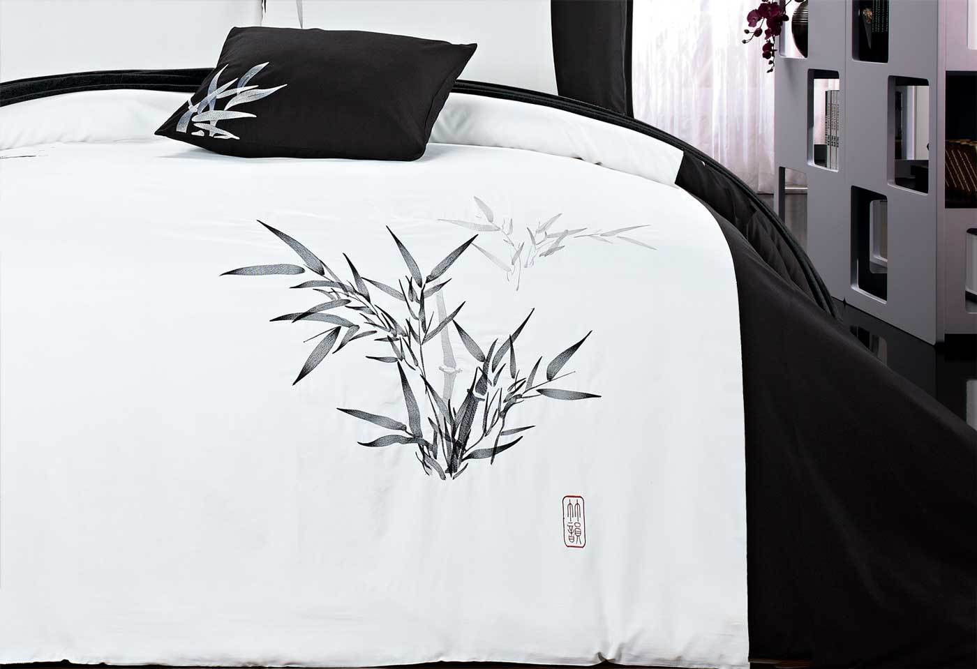 Luxton Super King Size Embroidered Bamboo Pattern White Quilt Cover Set (3PCS)