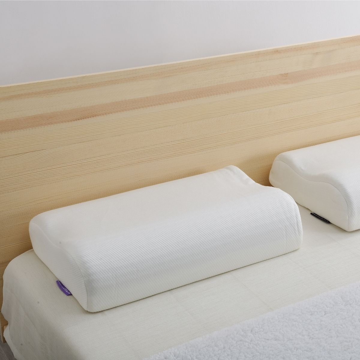 Contoured Pillow Neck Support Memory Foam in Lavender